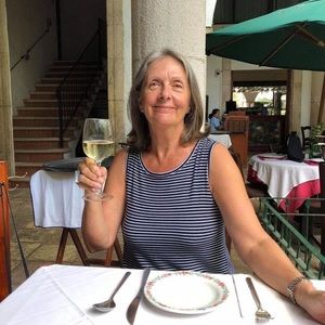 Meet your Posher, Monique